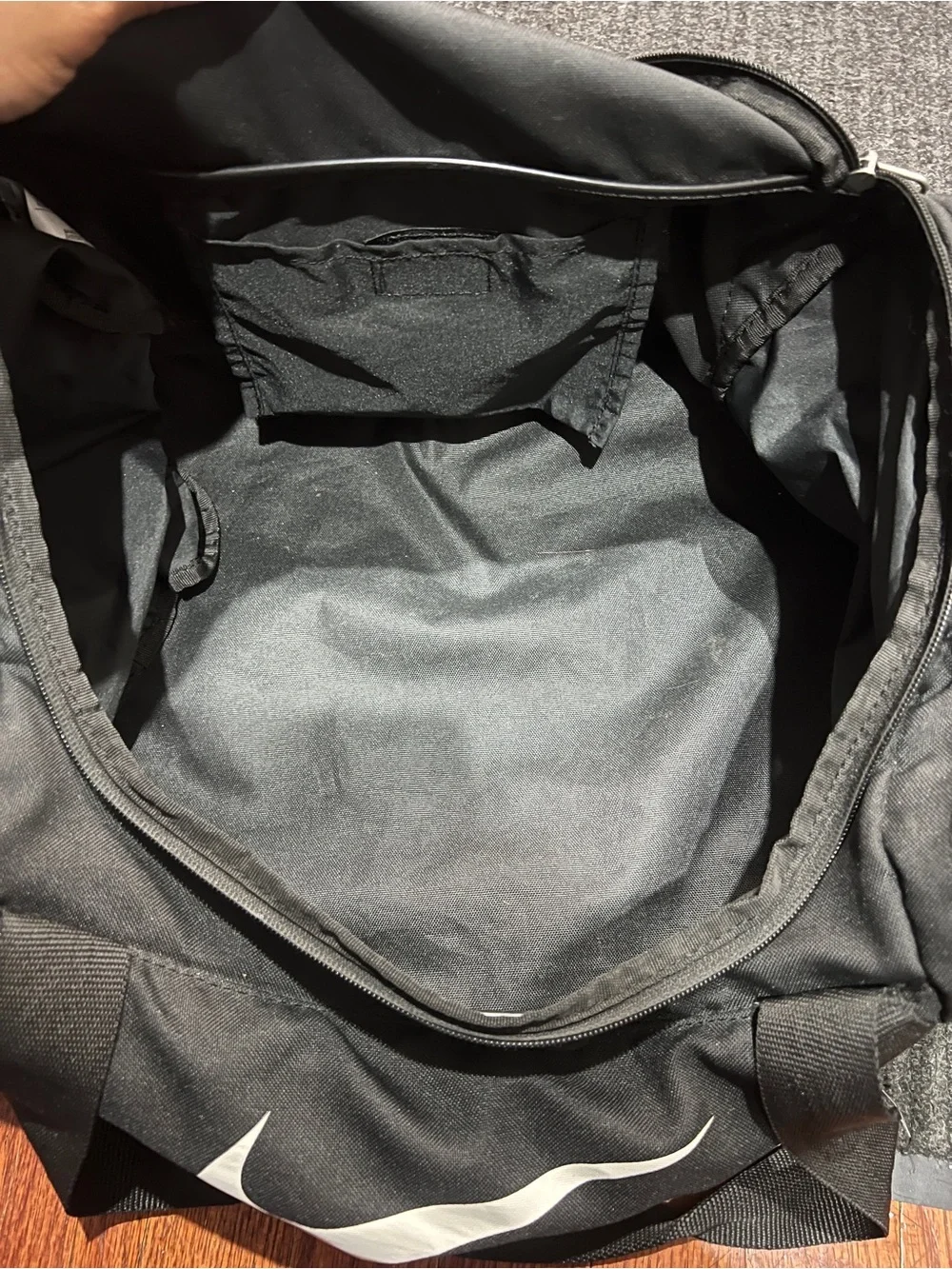 Nike Black Duffle Gym Travel Carry On Bag Weekend Sports Adjustable Strap